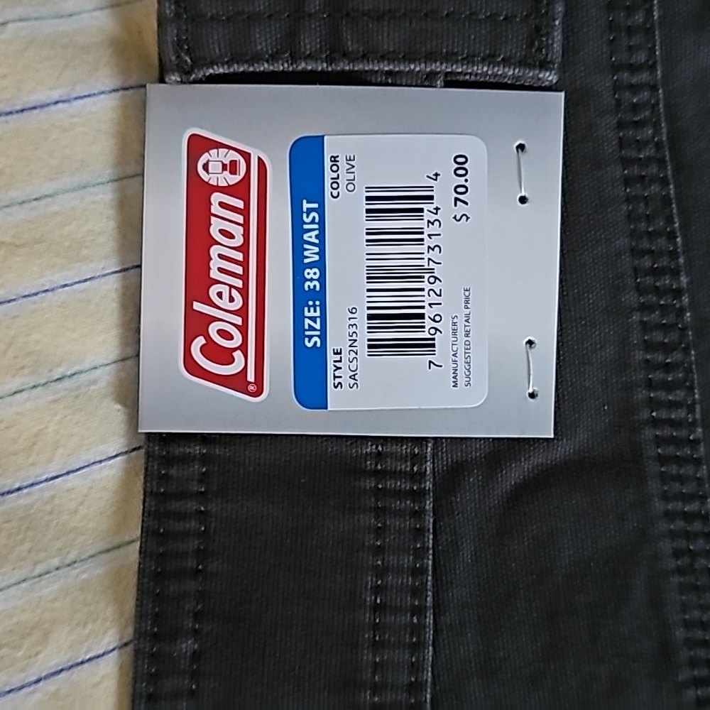 Coleman Olive shorts Size 38 Waist - Picture 8 of 10